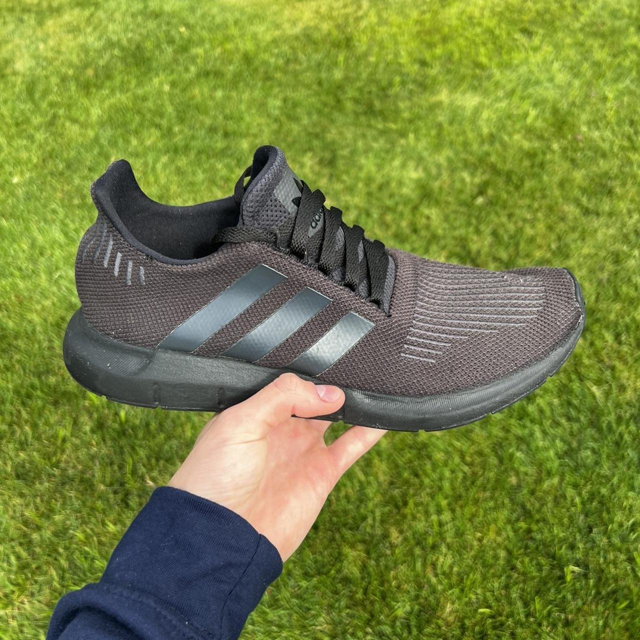 mens running shoes size 12