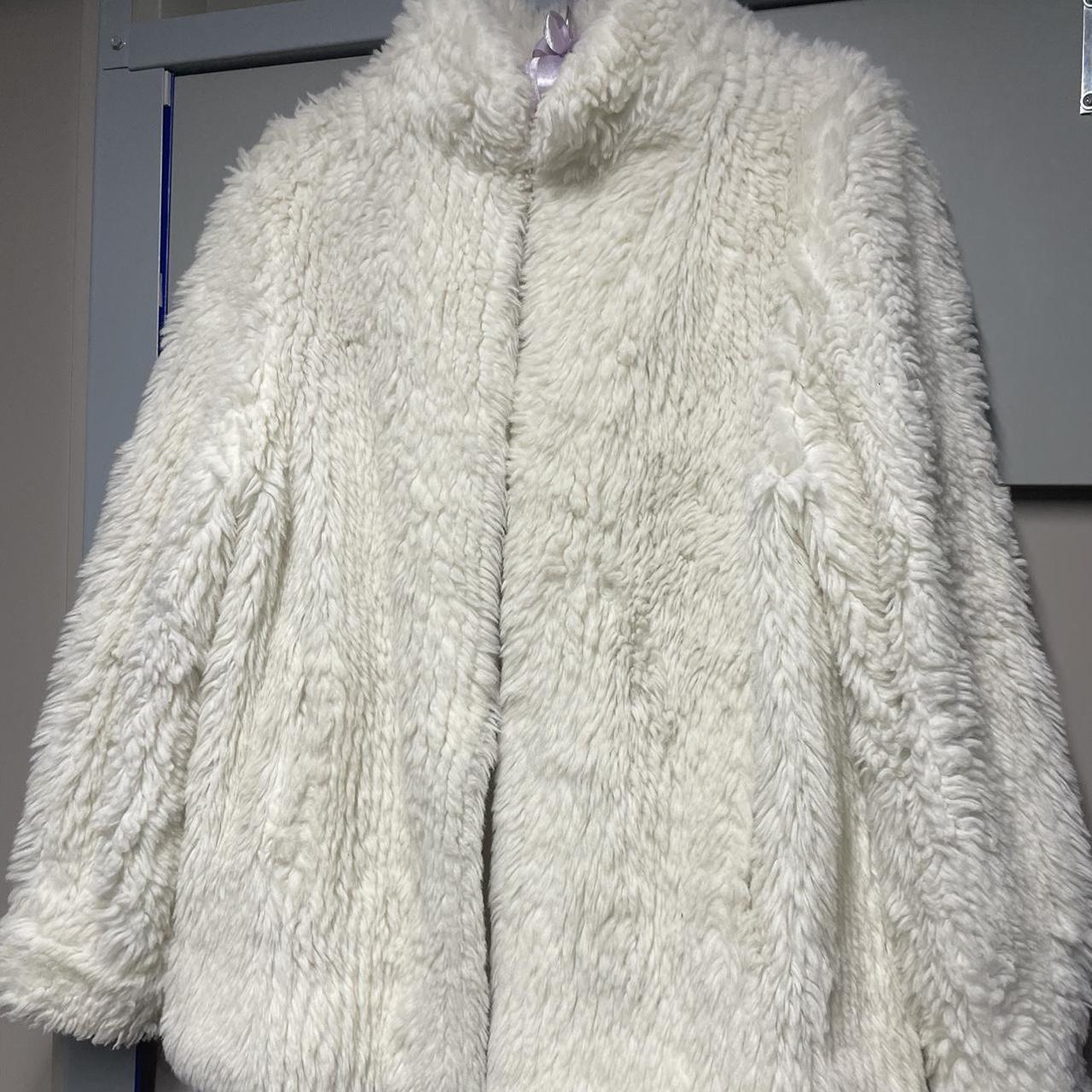 VINTAGE WHITE FAUX FUR JACKET with cuffs and collar... - Depop