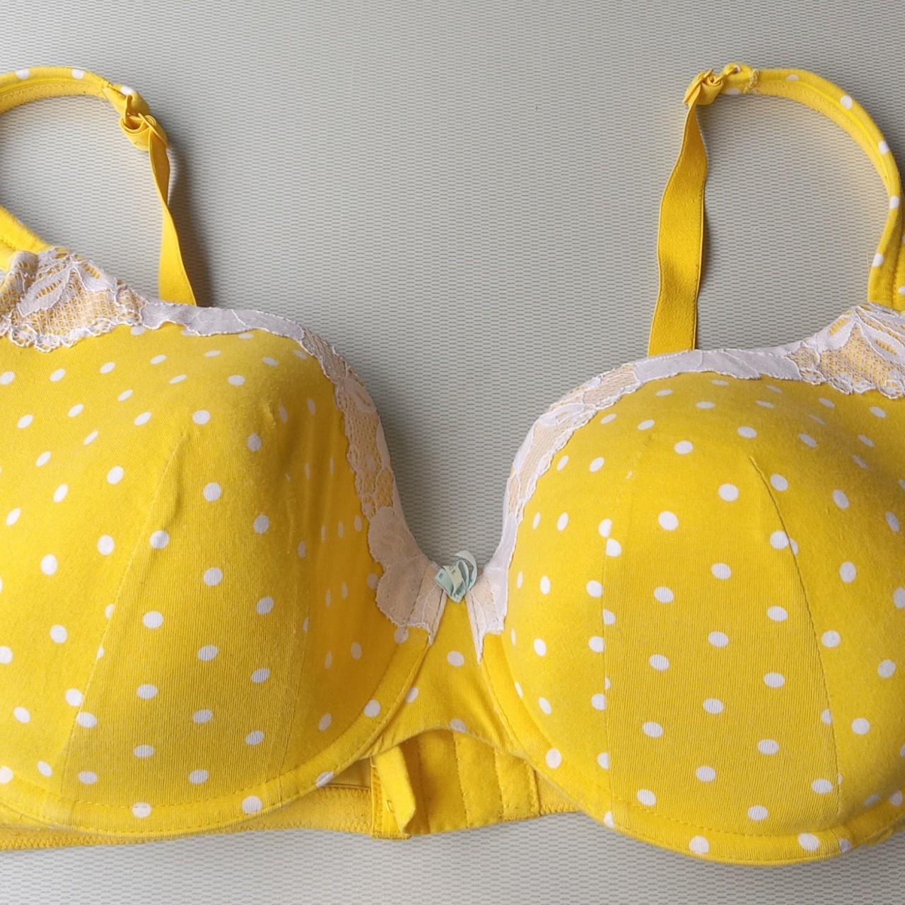 Cacique wire bra 44DD with white Polka dots in vary - Depop