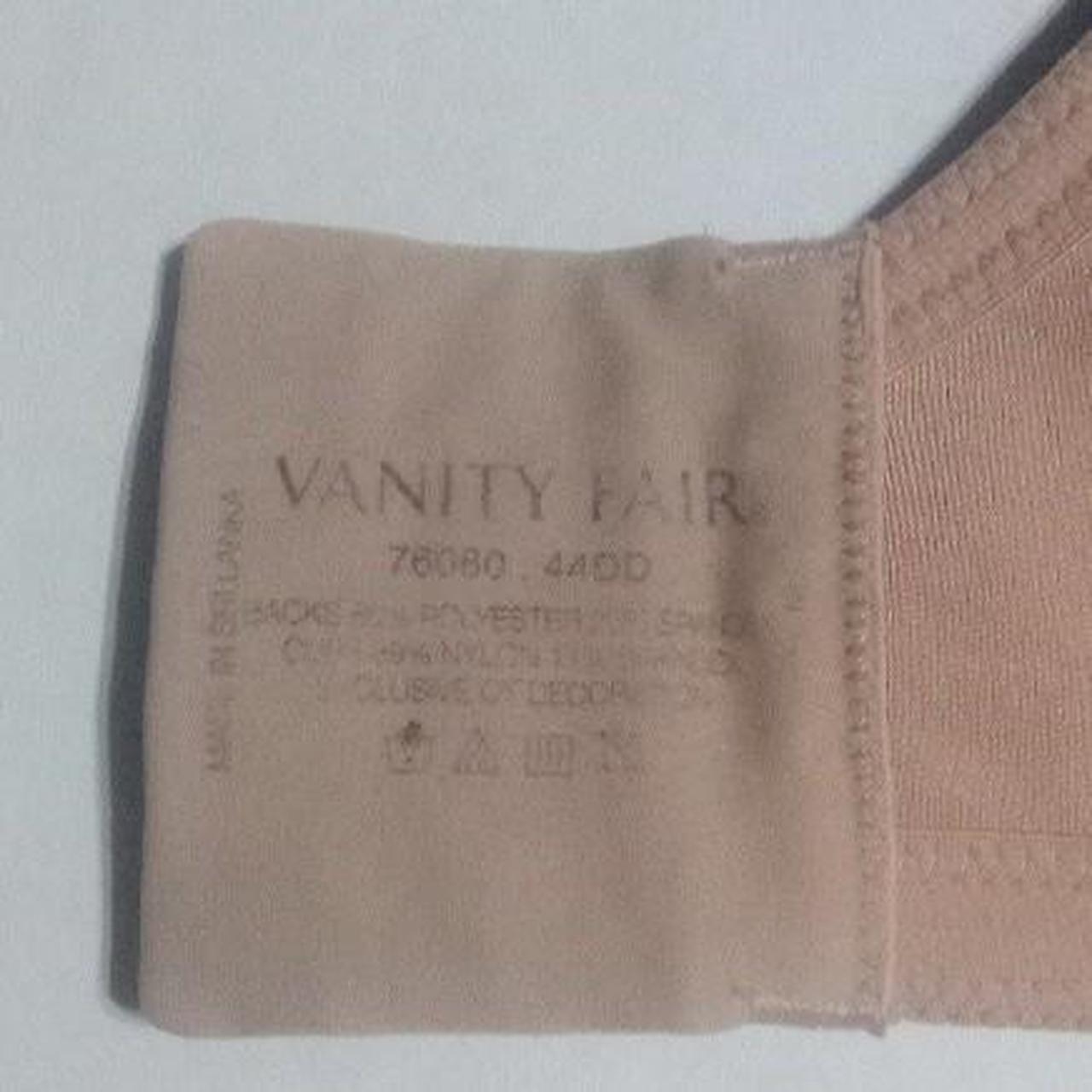 Vanity fair 44DD wire bra beige feel free to check - Depop