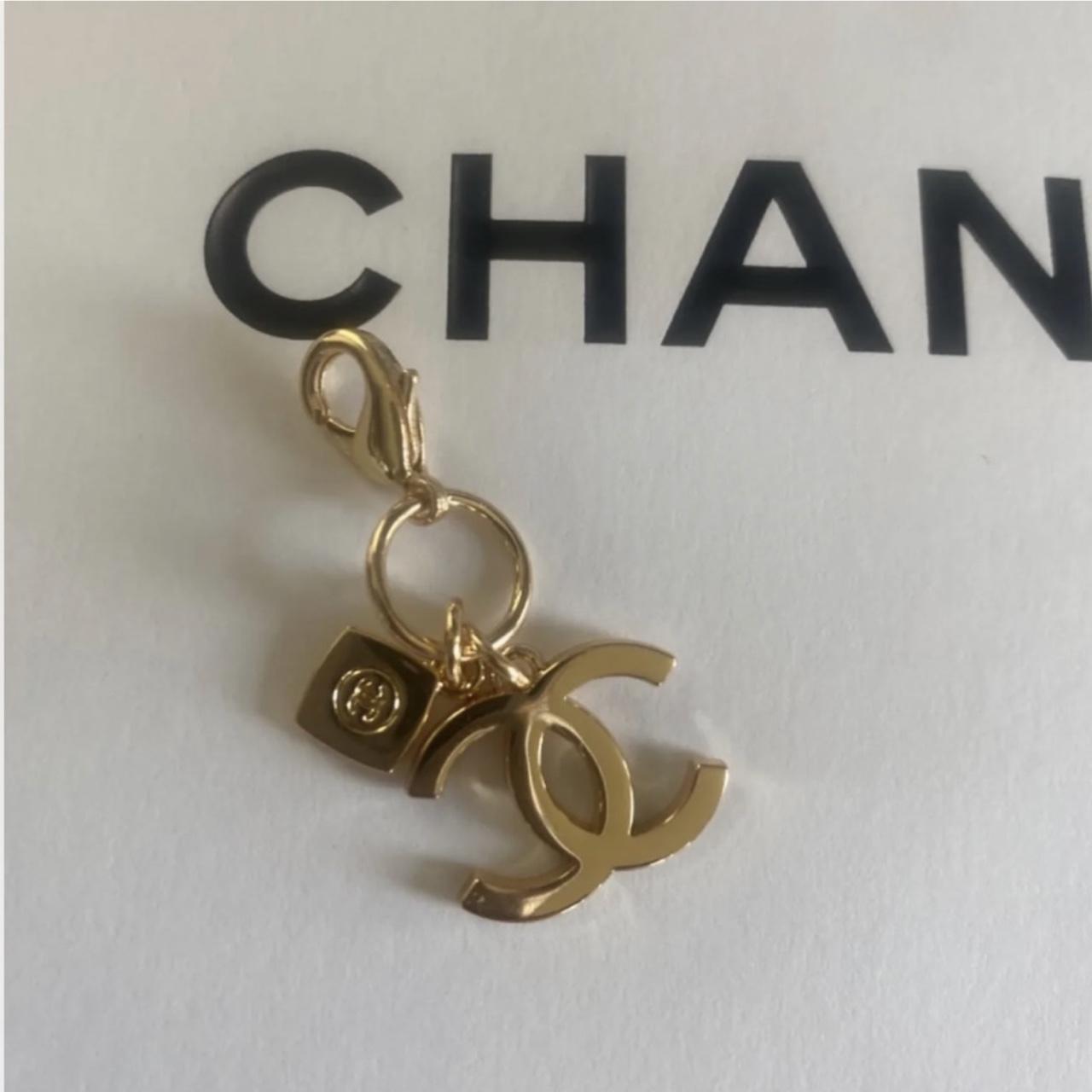 Chanel vip-gift - Depop