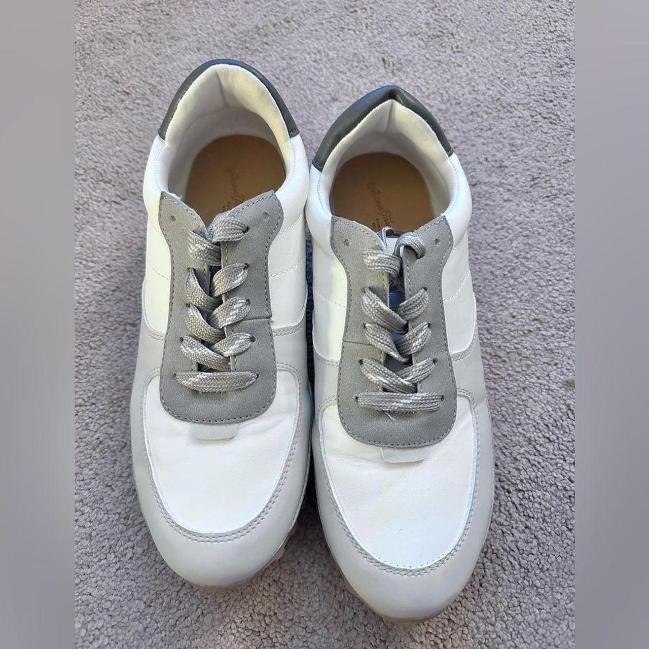 Universal Thread Women's White and Grey Trainers