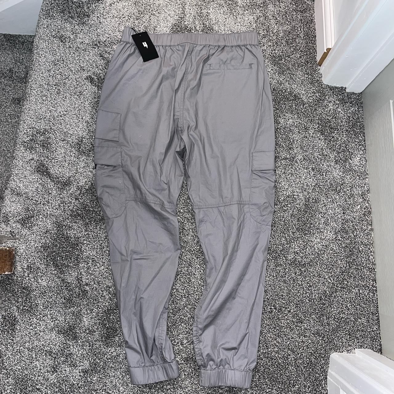 YELIR light grey cargo pants size L with the tag... - Depop