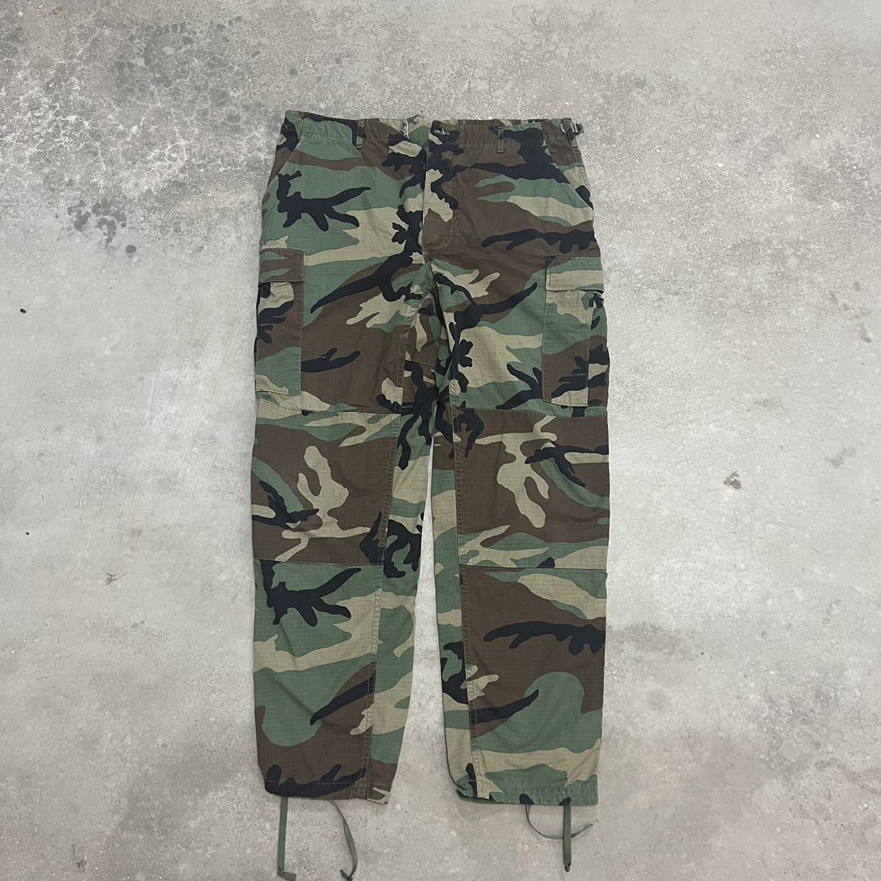 Men's Green and Black Trousers | Depop