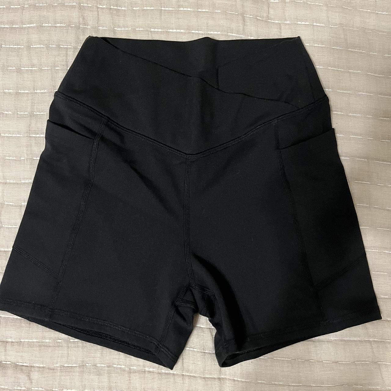 Hollister Gilly Hicks High Rise Bike Shorts ⥽ these - Depop