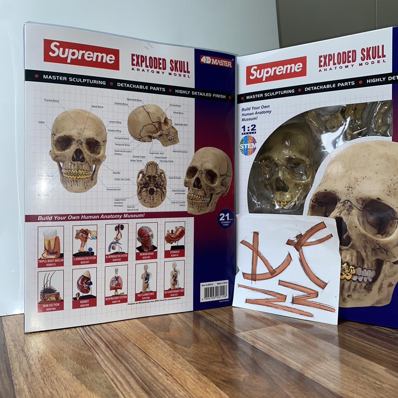 Supreme x 4D Master , Supreme x 4D Master , Puzzle...