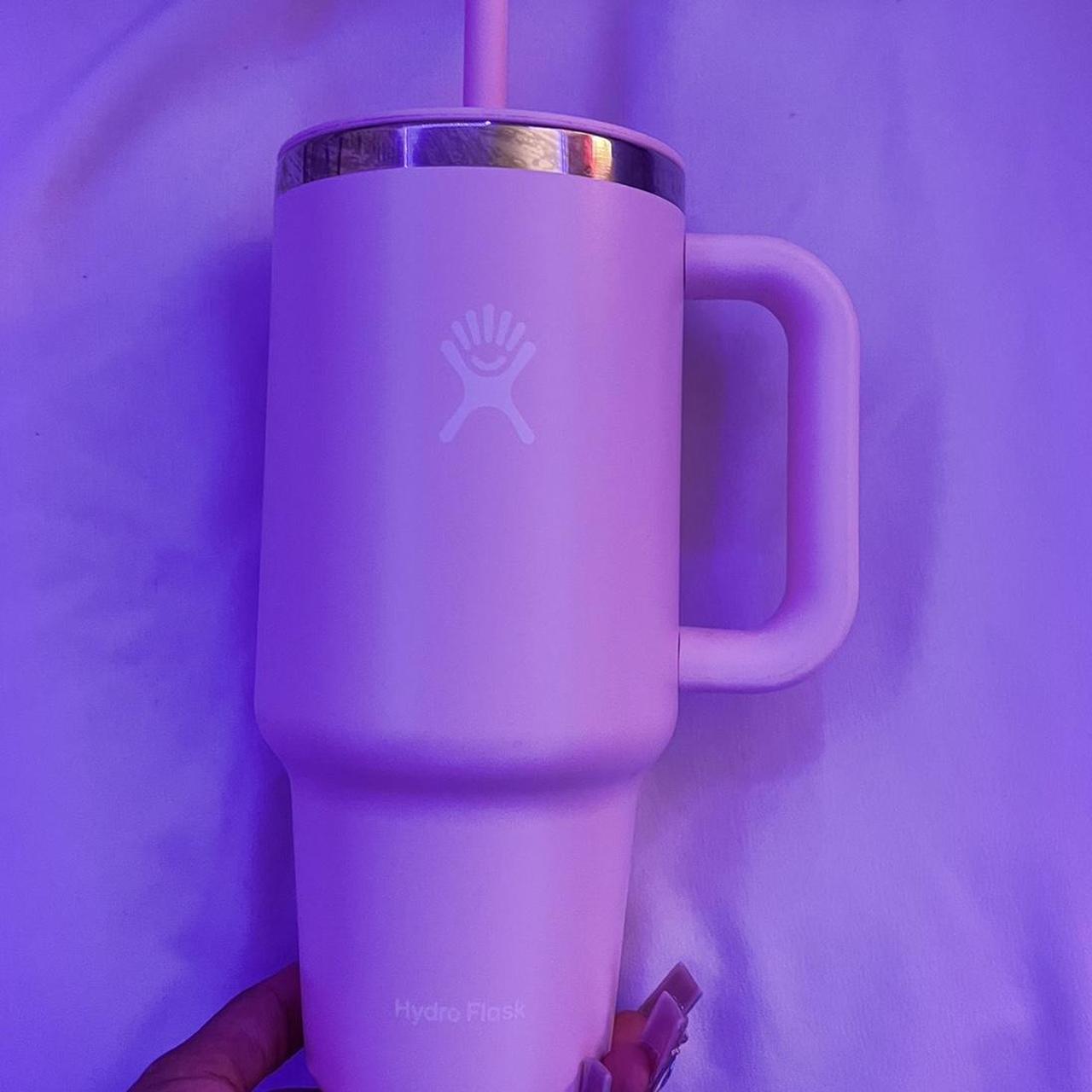 pink hydroflask 32oz tumbler no dents does have a... - Depop