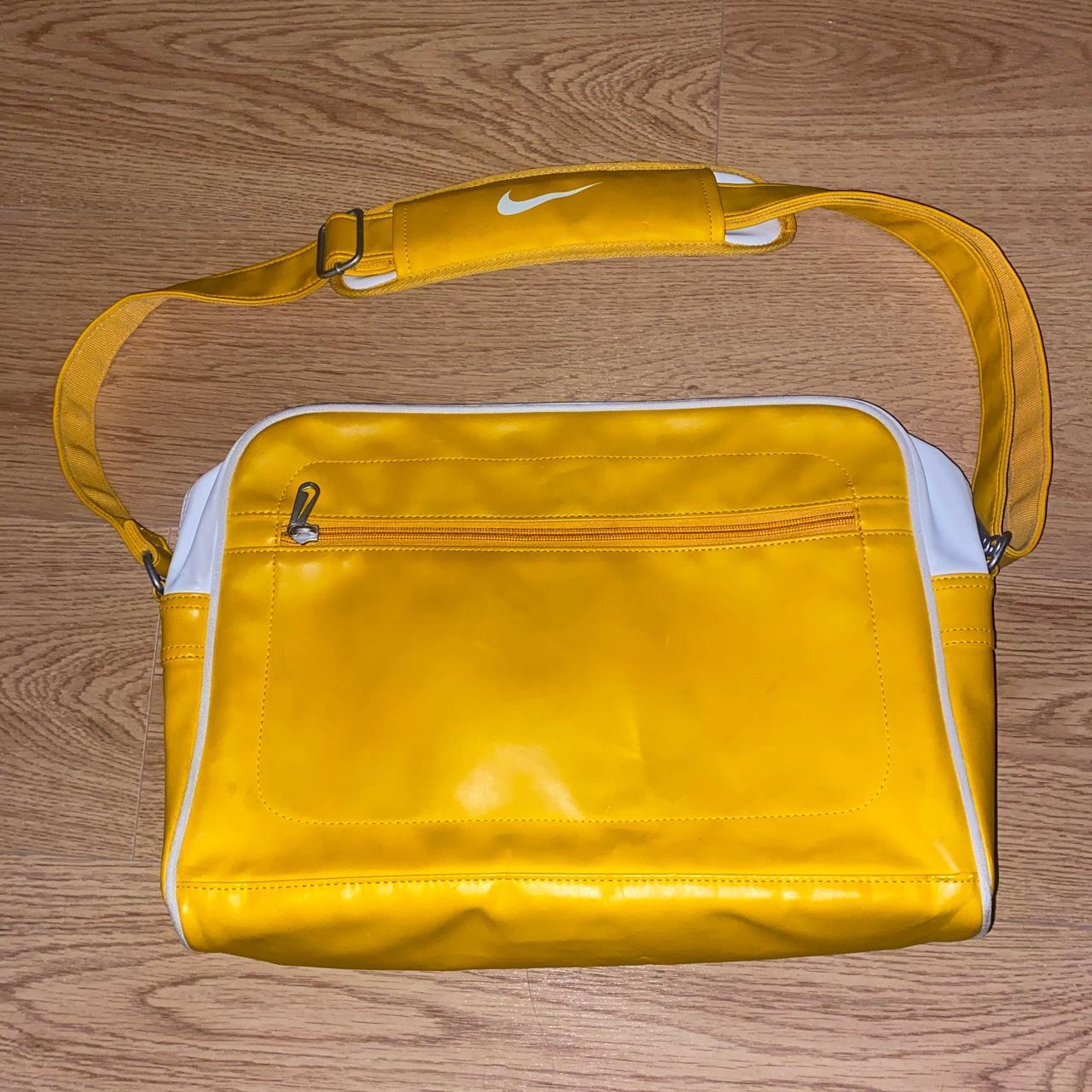 Rare Authentic 90s vintage Nike shoulder bag great | Depop