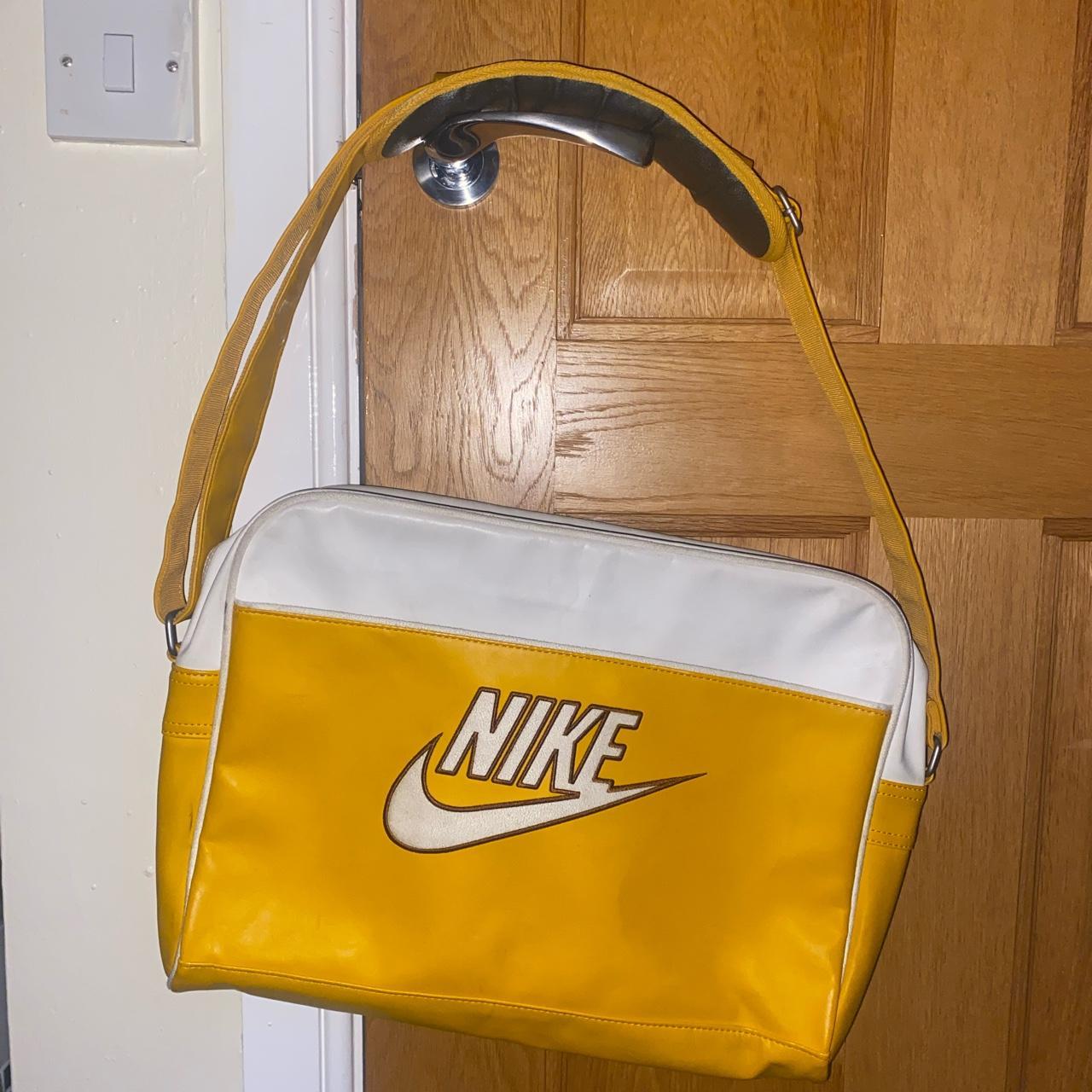 バッグ 90s Vintage  Archive Nike Shoulder Bag Vintage 90s Nike Messenger Bag | eBay