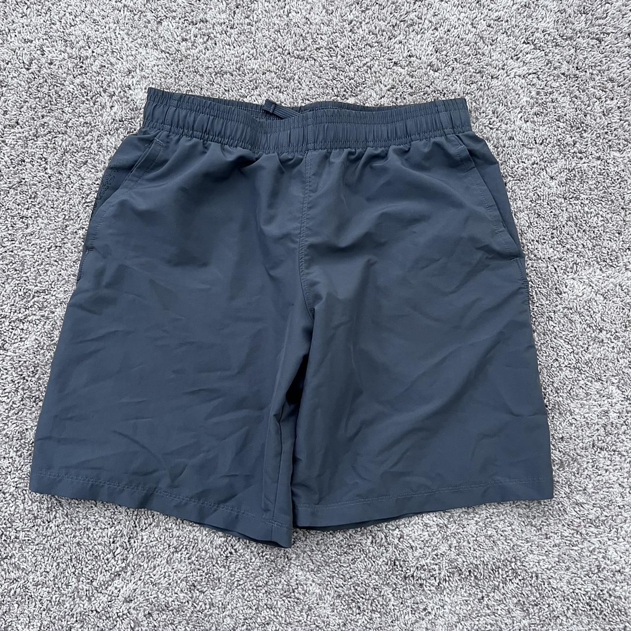 XS Under Armor Shorts - Depop
