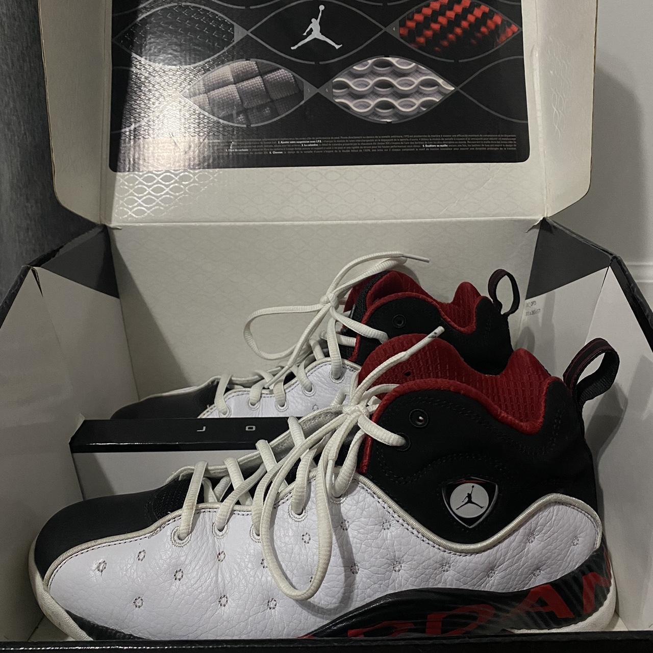 Jordan Jumpman Team Men's Basketball Shoes.