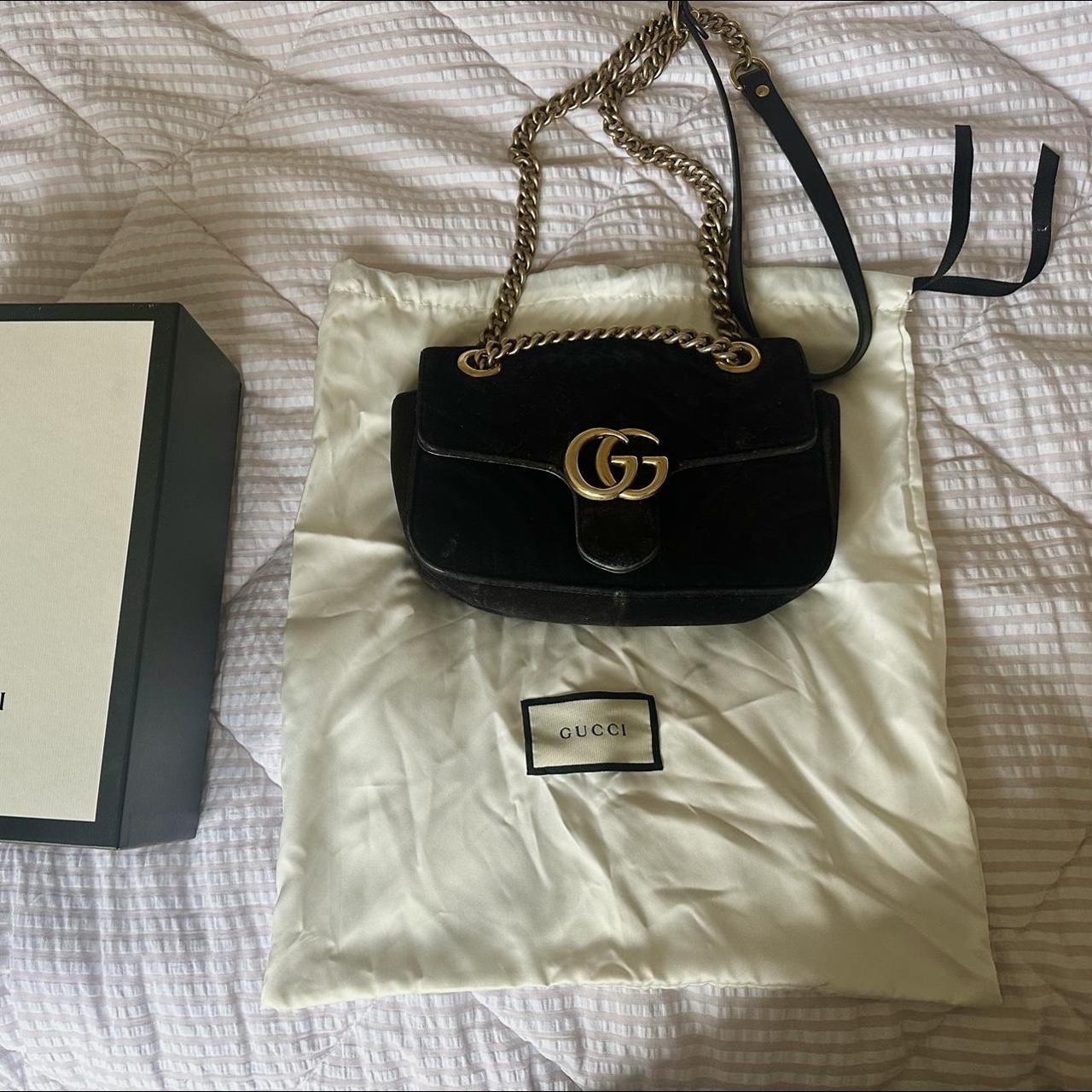 Black Gucci monogram mini bag/purse with magnetic - Depop