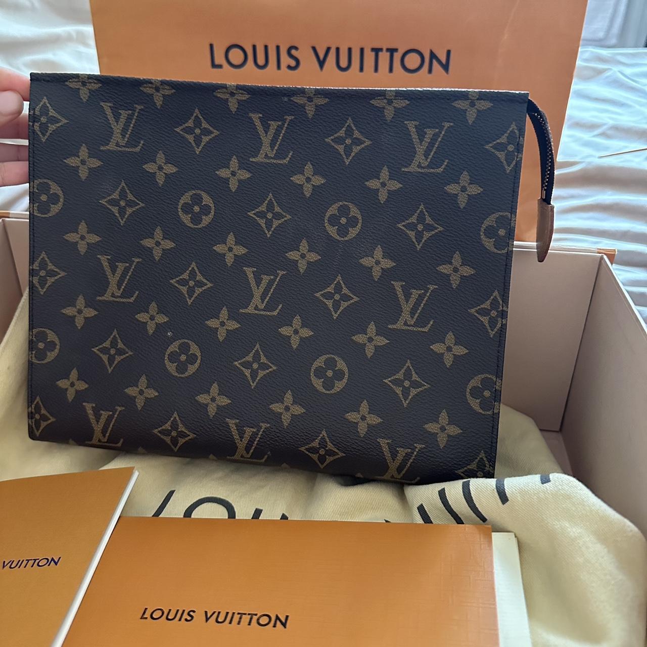 Lock & Key Shop - Louis Vuitton Toiletry Pouch 15, 19 and 26✨ Complete  inclusion with Store Receipt From Europe! 🇮🇹 BDO 💶💰 Whatsapp/Viber  📲+39 327 9850335 DISCLAIMER: Lock&Key is not affiliate