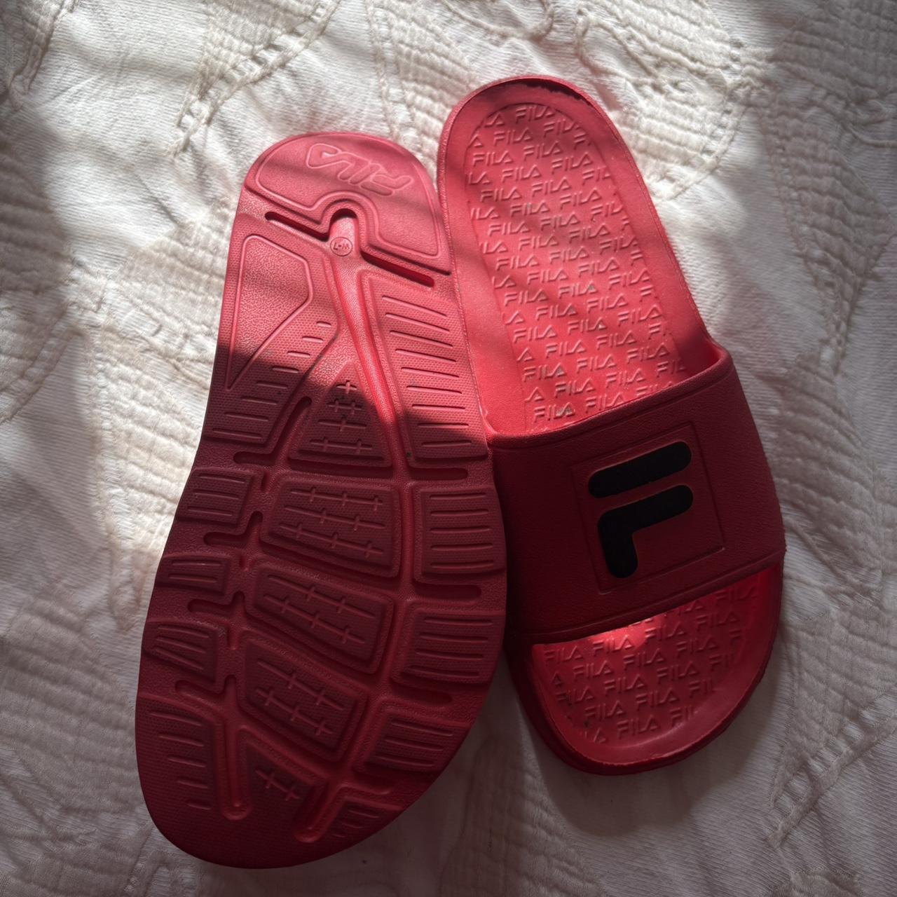 Fila Women's Slides - Red - US 7 – Red Fila slide… - image 3