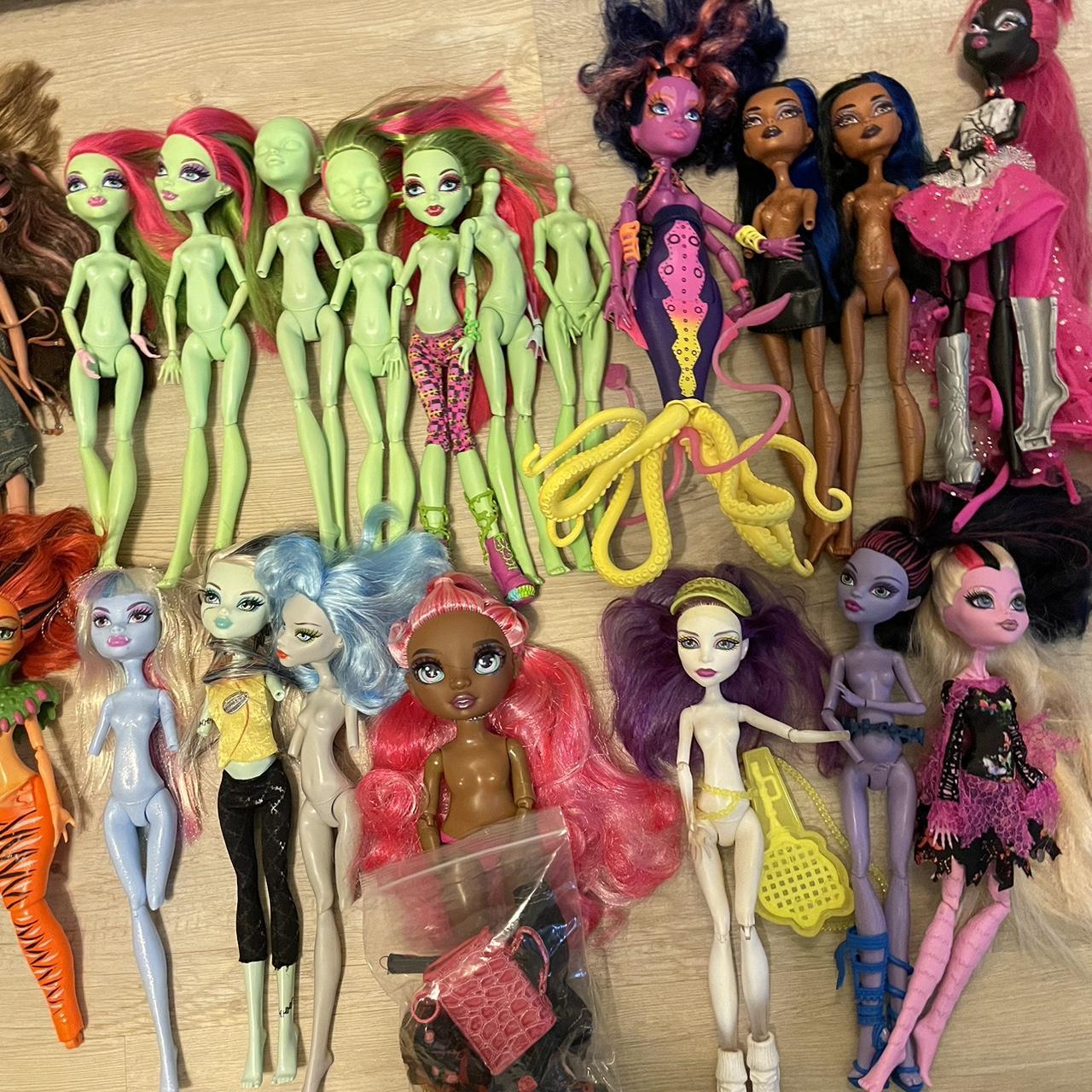 Monster high dolls and accessories GHOULIA WITH... - Depop