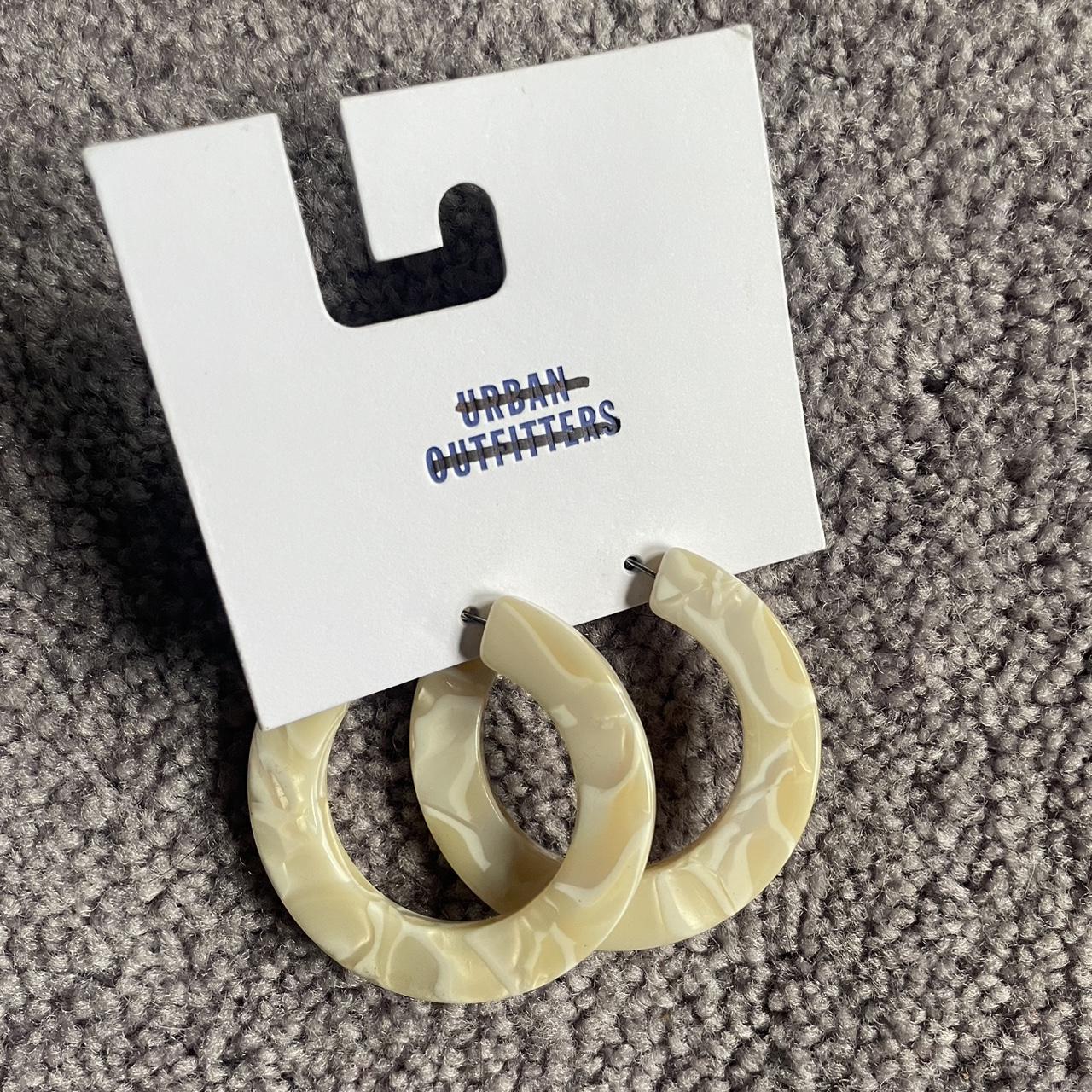 item listed by lanicoleee
