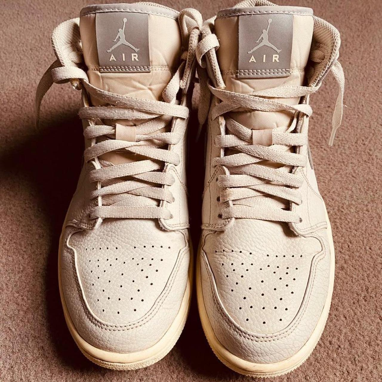 aj1 mid light bone