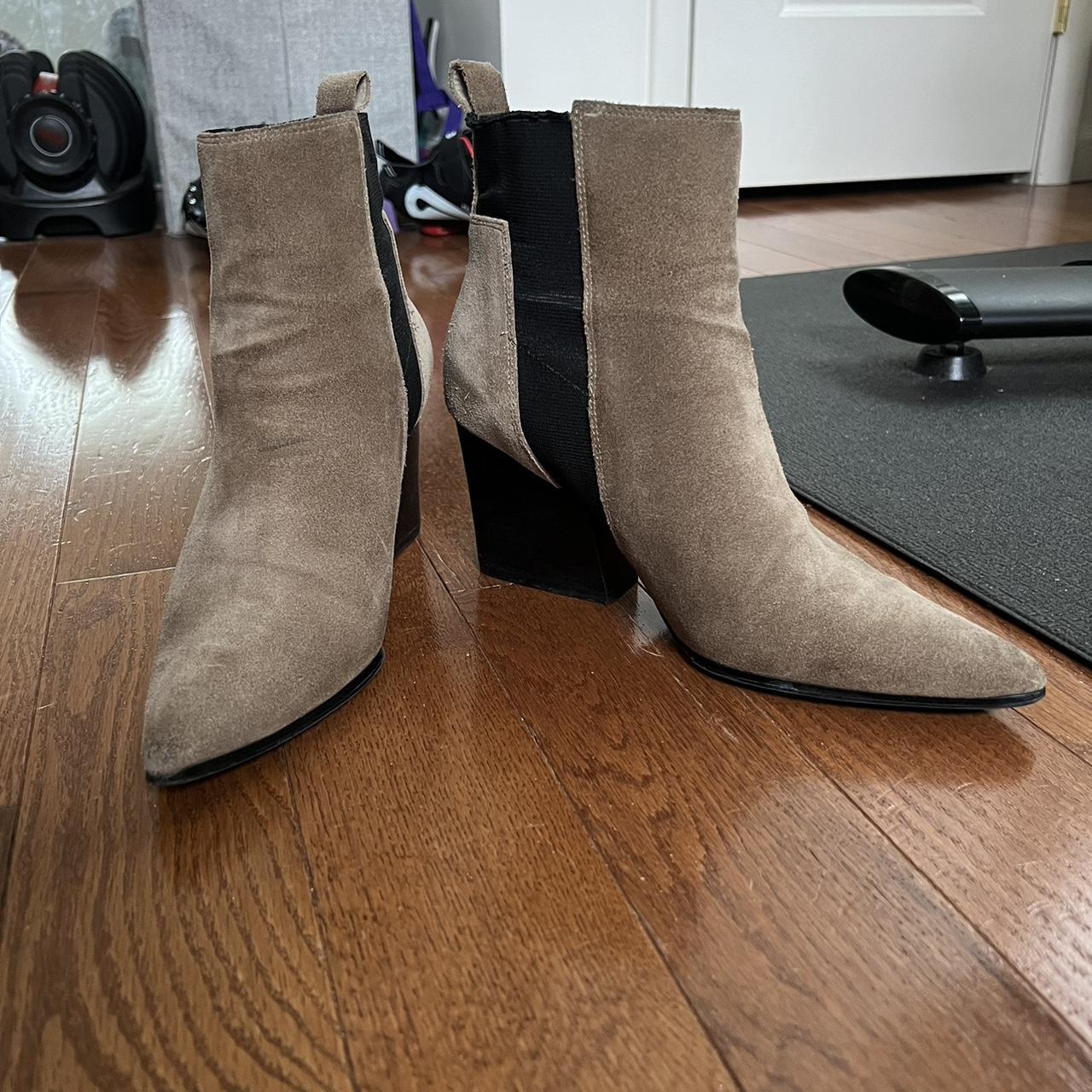 Worn kendall and kylie taupe suede bootie with a 2.5. Depop