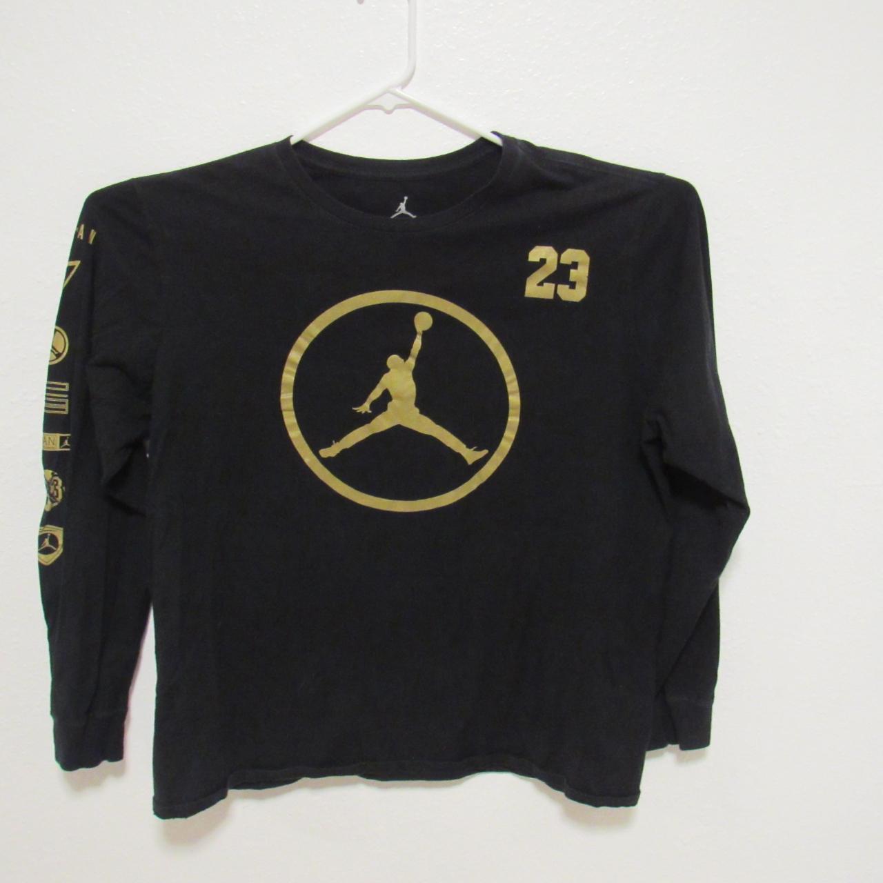 Black and gold sales jordan shirt mens