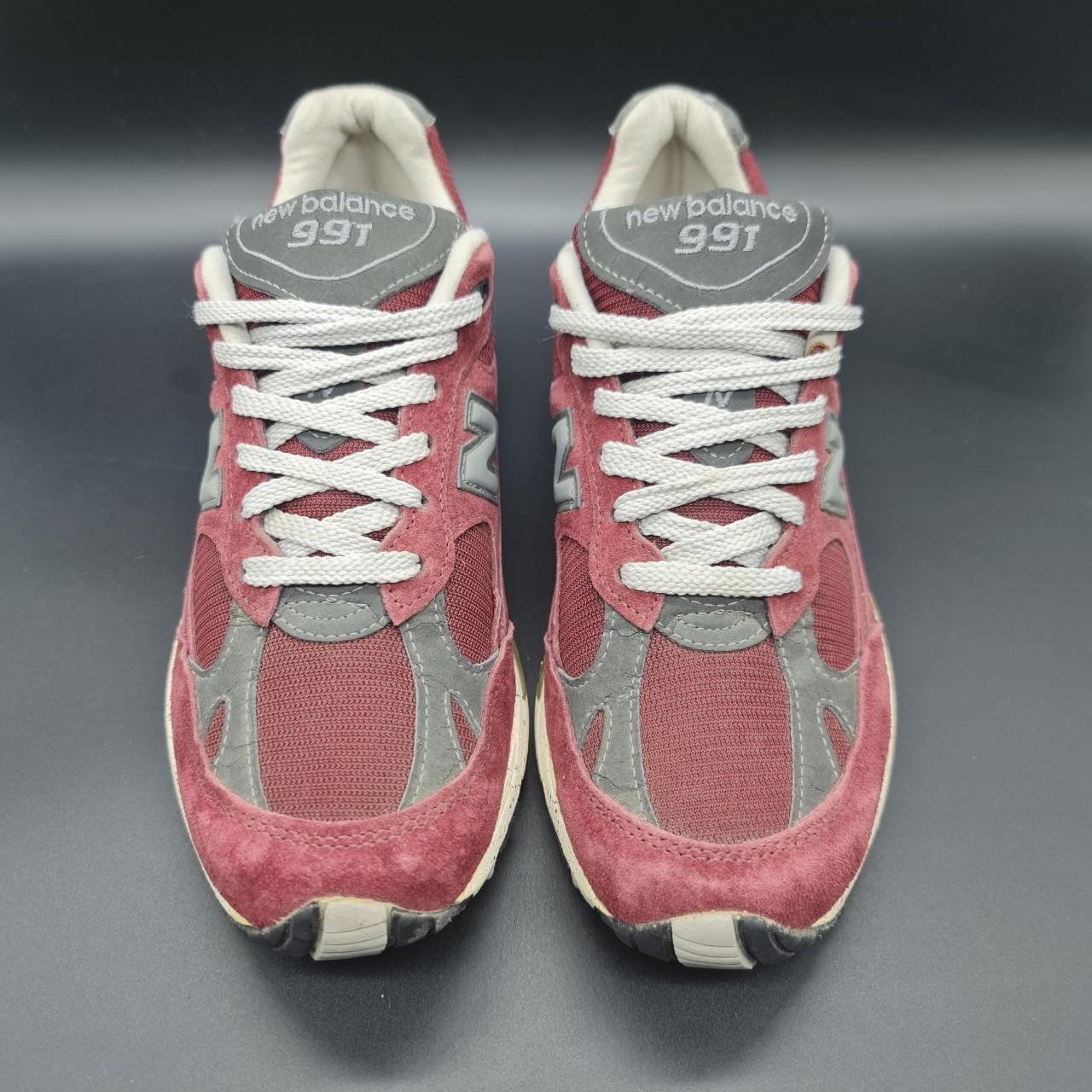 New Balance Men's Burgundy and Grey Trainers | Depop
