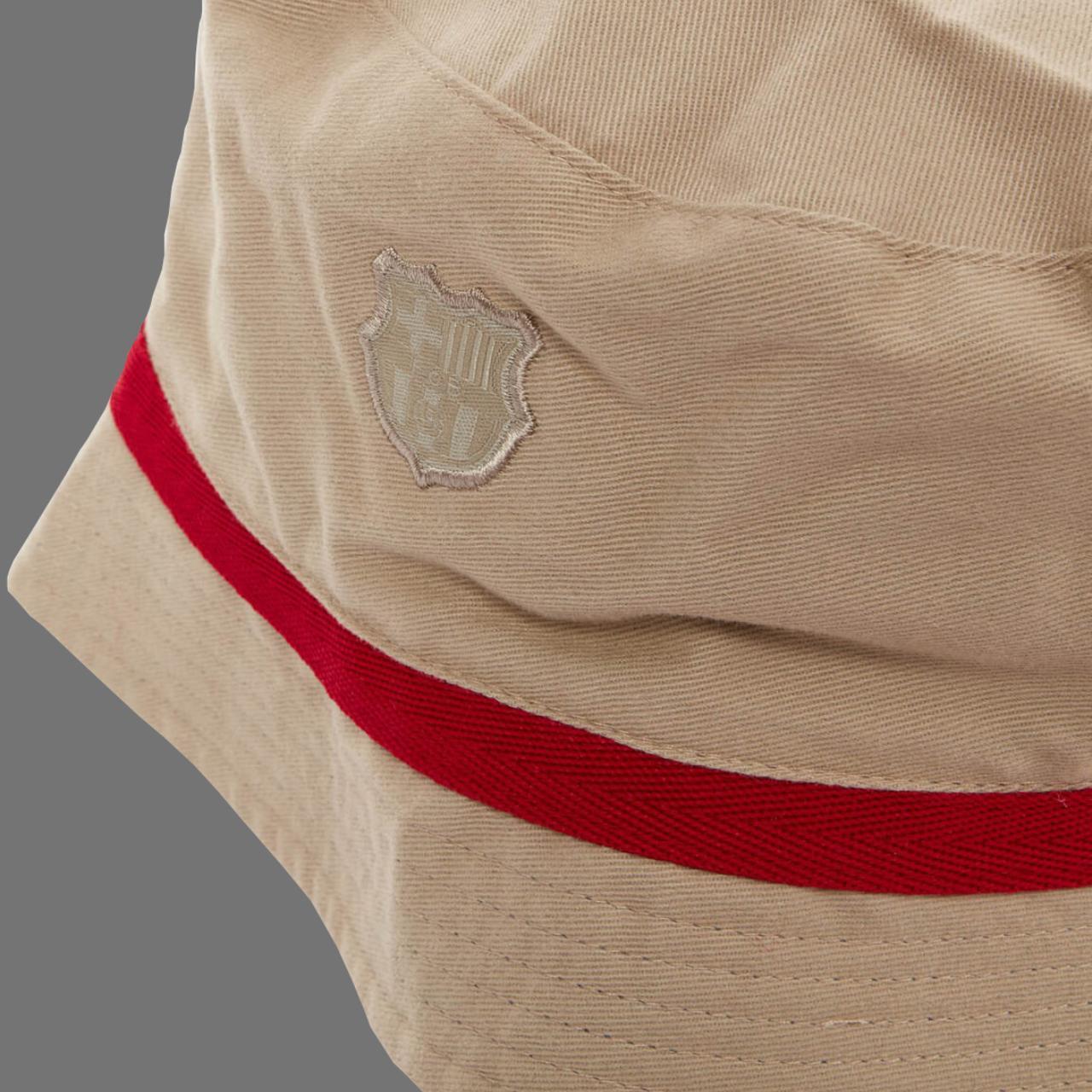 Nike Men's Navy and Cream Hat Depop