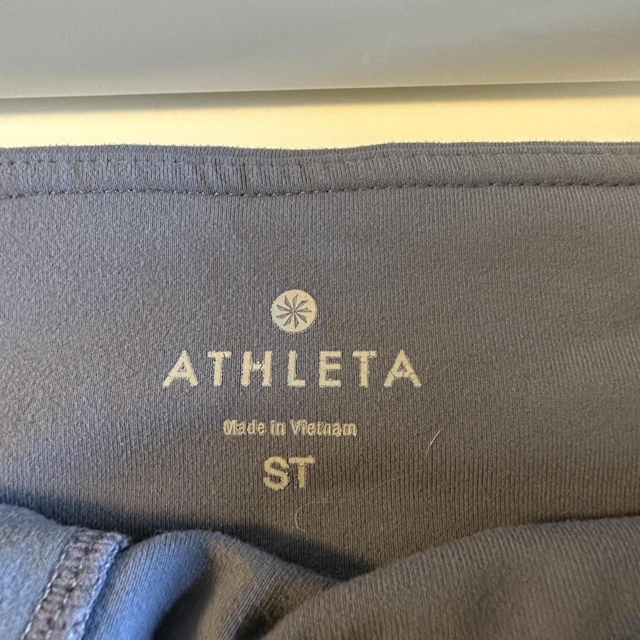 Athleta Women's Purple Leggings Depop