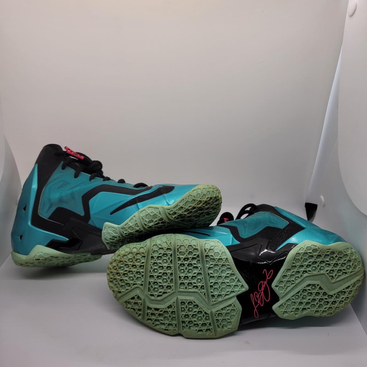 lebron south beach size 11