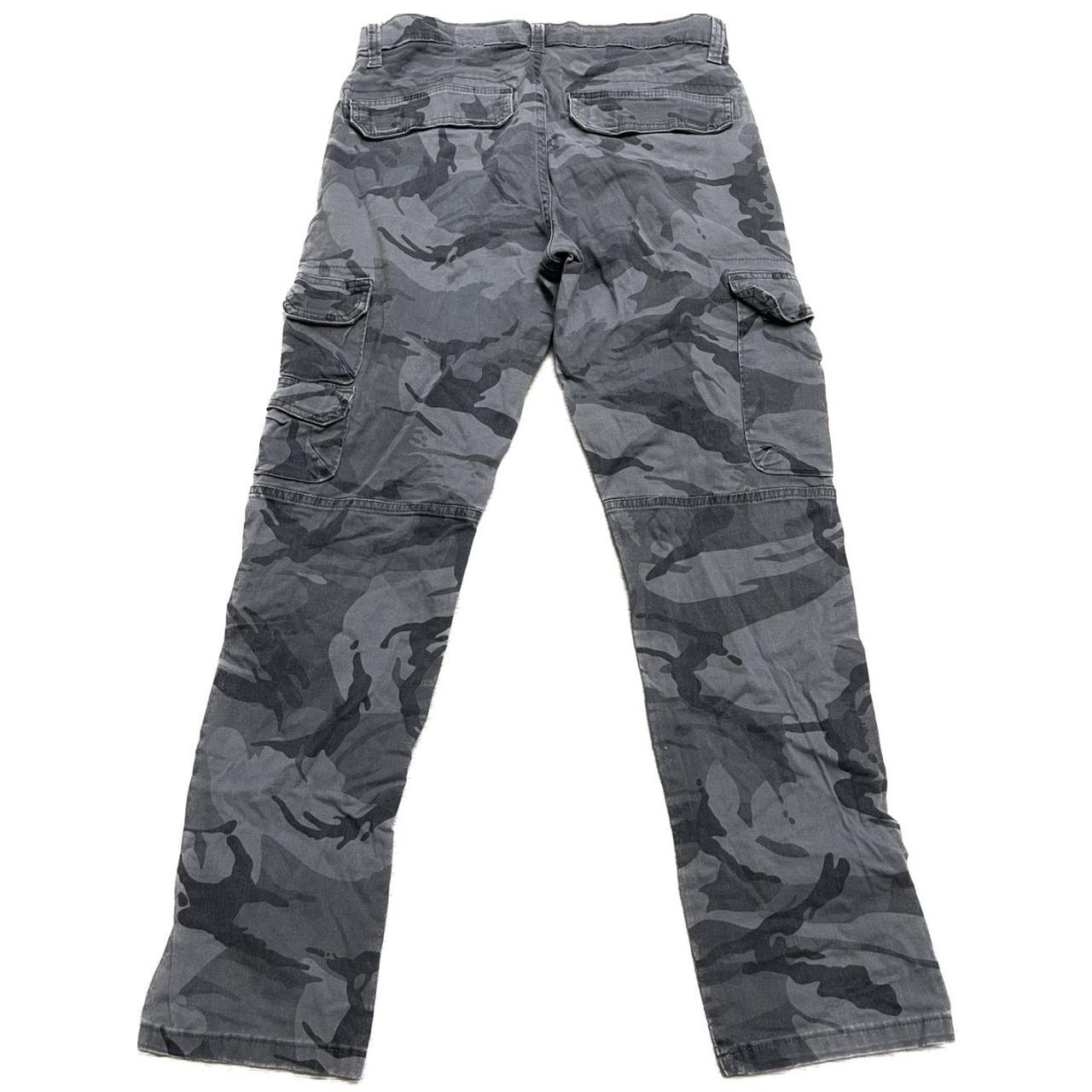 Wrangler Camo Cargo Pants Size - 29x30 Condition -... - Depop