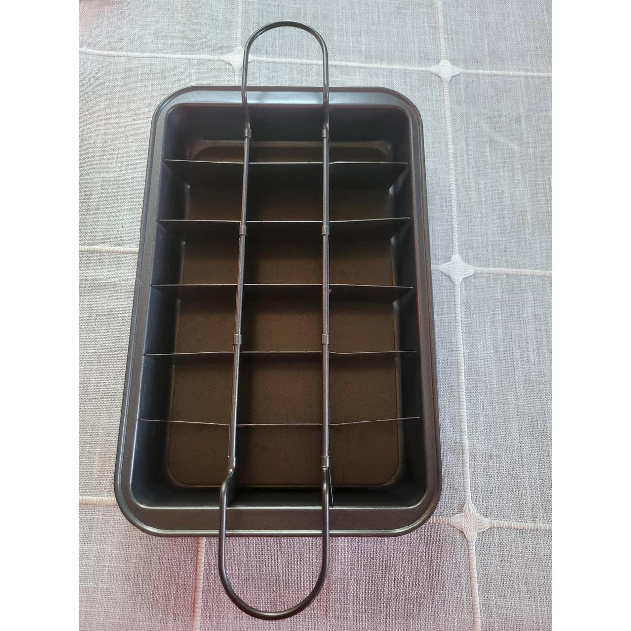 Brownie Pan 8x12 Lift & Serve Perfectly Sectioned - Depop