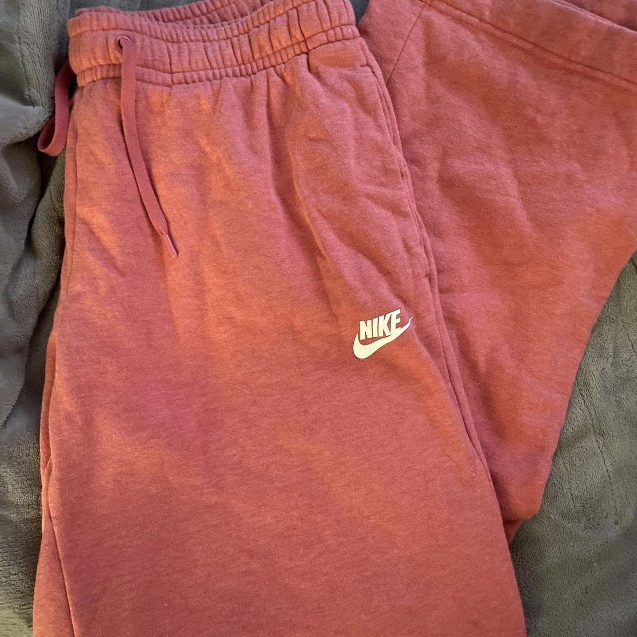 size smal pink nike sweatpants - Depop