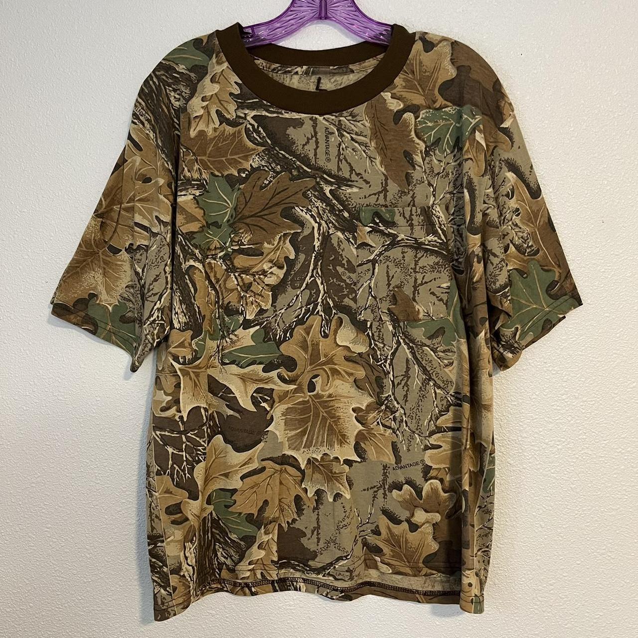 Women's Khaki and Green Tshirt Depop
