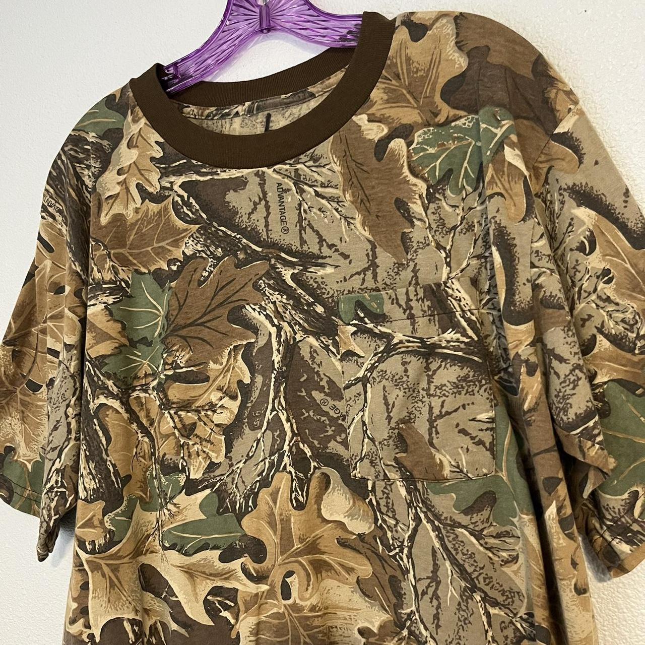 Women's Khaki and Green Tshirt Depop