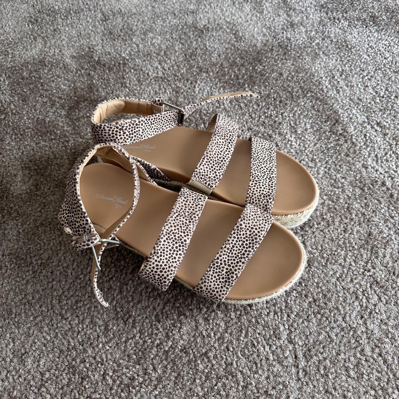 Universal Thread Women's Sandals
