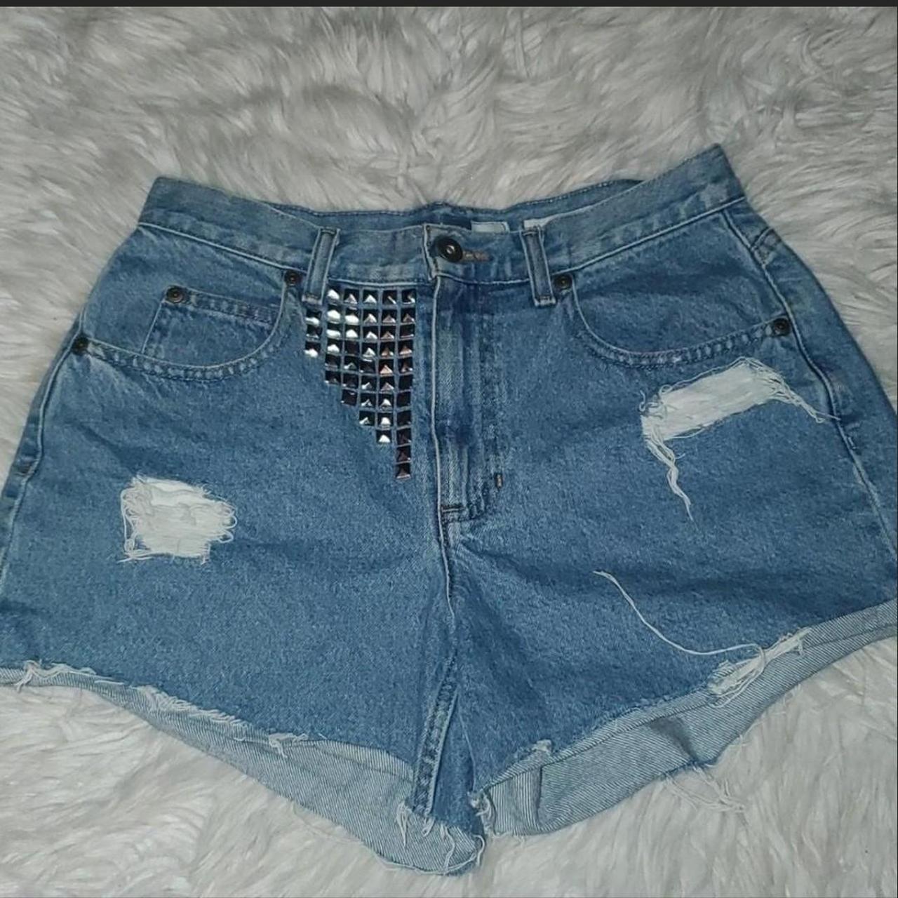 Liz claiborne petite shorts best sale