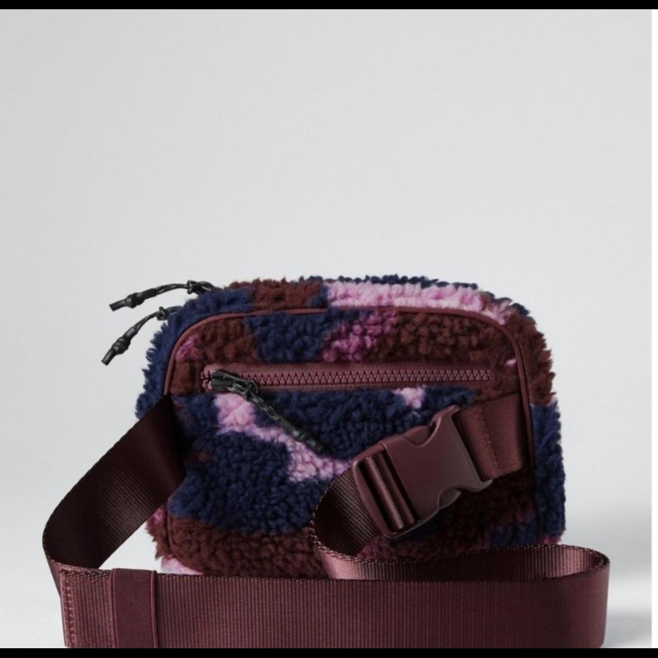 Fabletics Women's Bag - Multi – Fabletics Belt Ba… - image 4