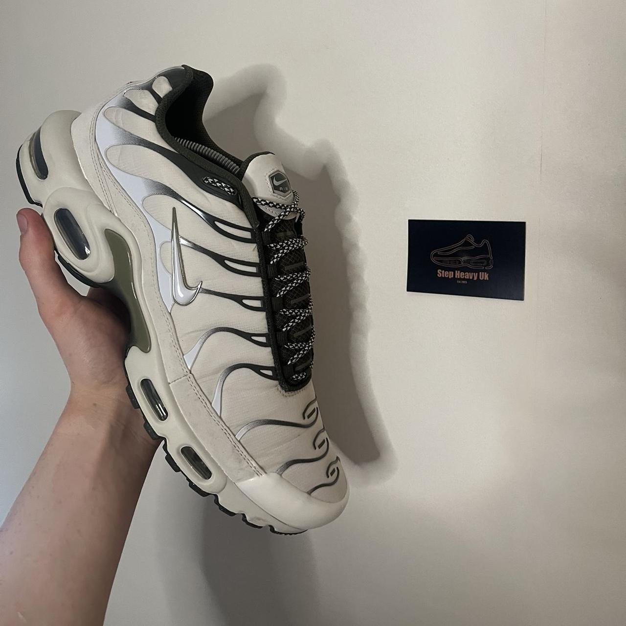 mens nike air max olive green