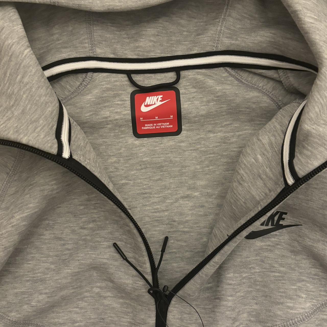 mens grey nike tech fleece hoodie