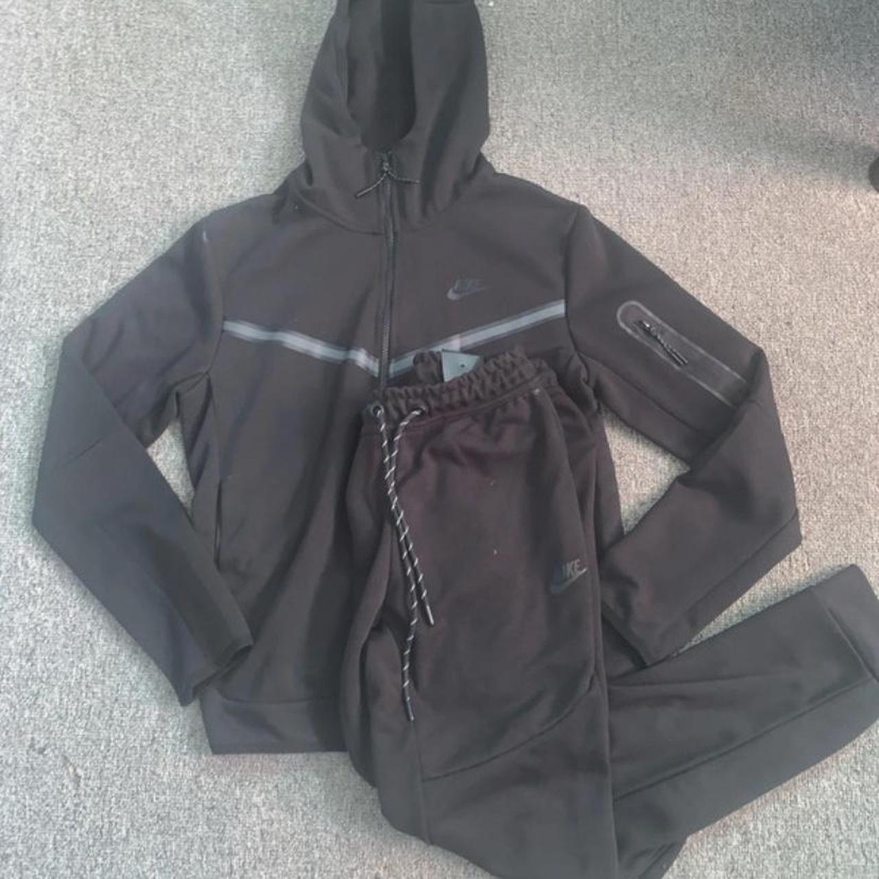 full black nike tech tracksuit