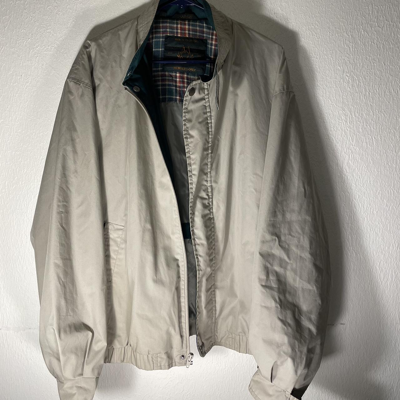 🧥• Vintage Members Only Jacket 📏• L ⏰• 1990s... - Depop