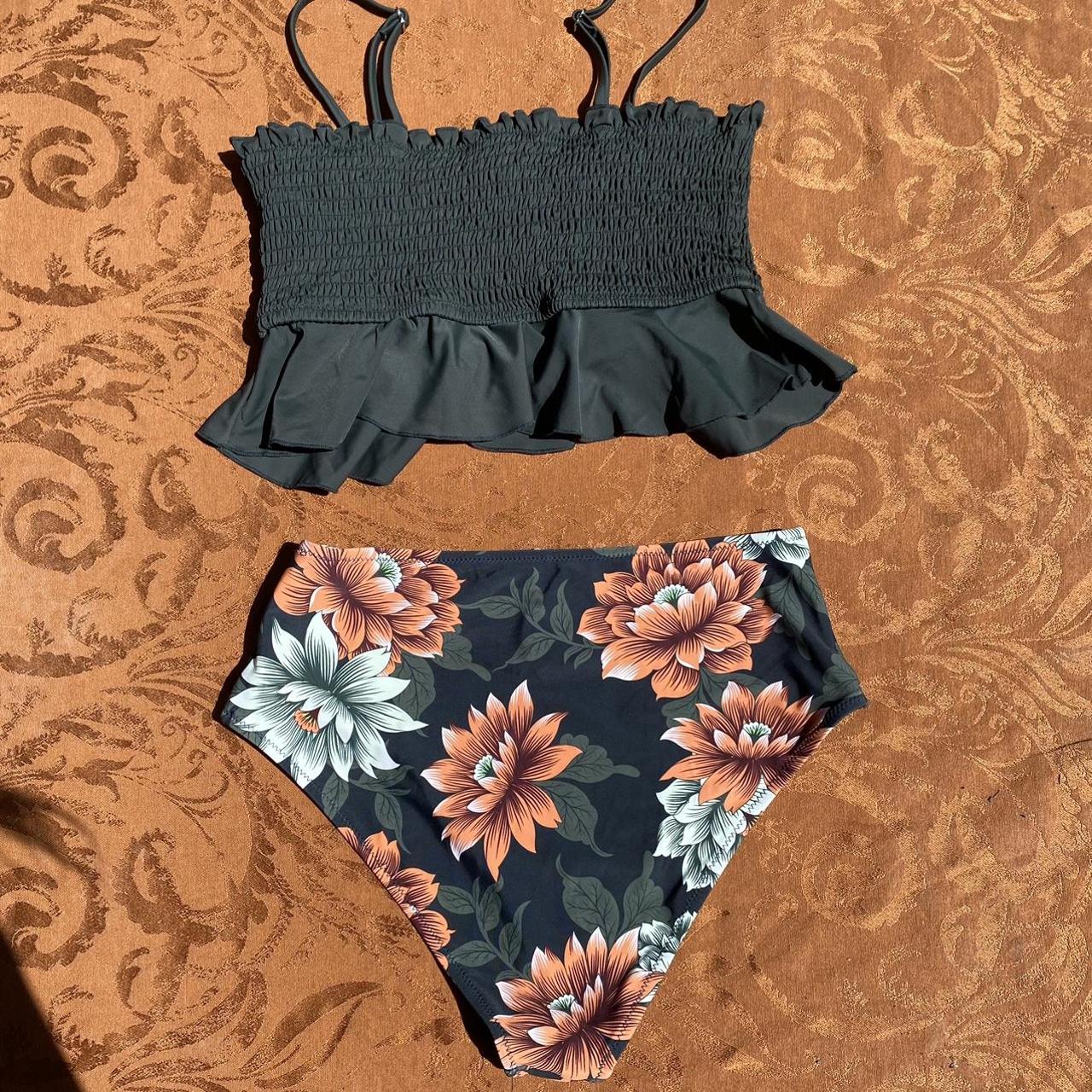 Cupshe Women's Green Bikinisandtankinisets Depop