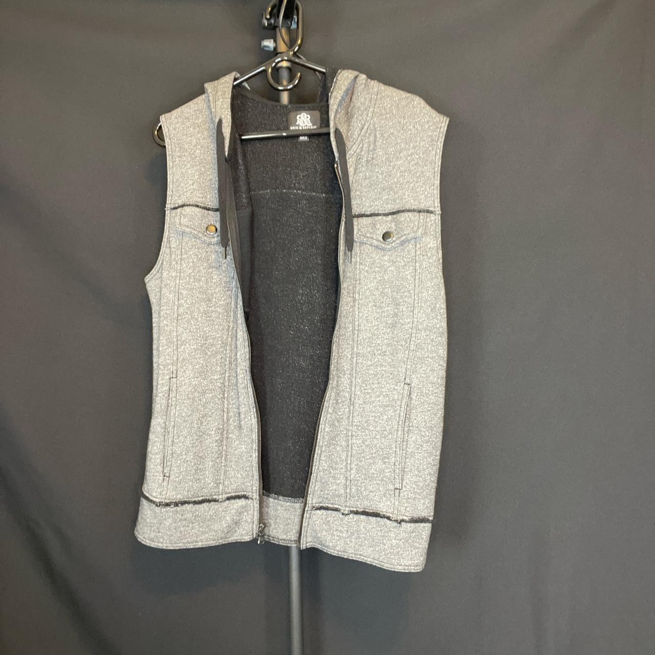 Rock and Republic Men's Grey and Black Hoodie (2)