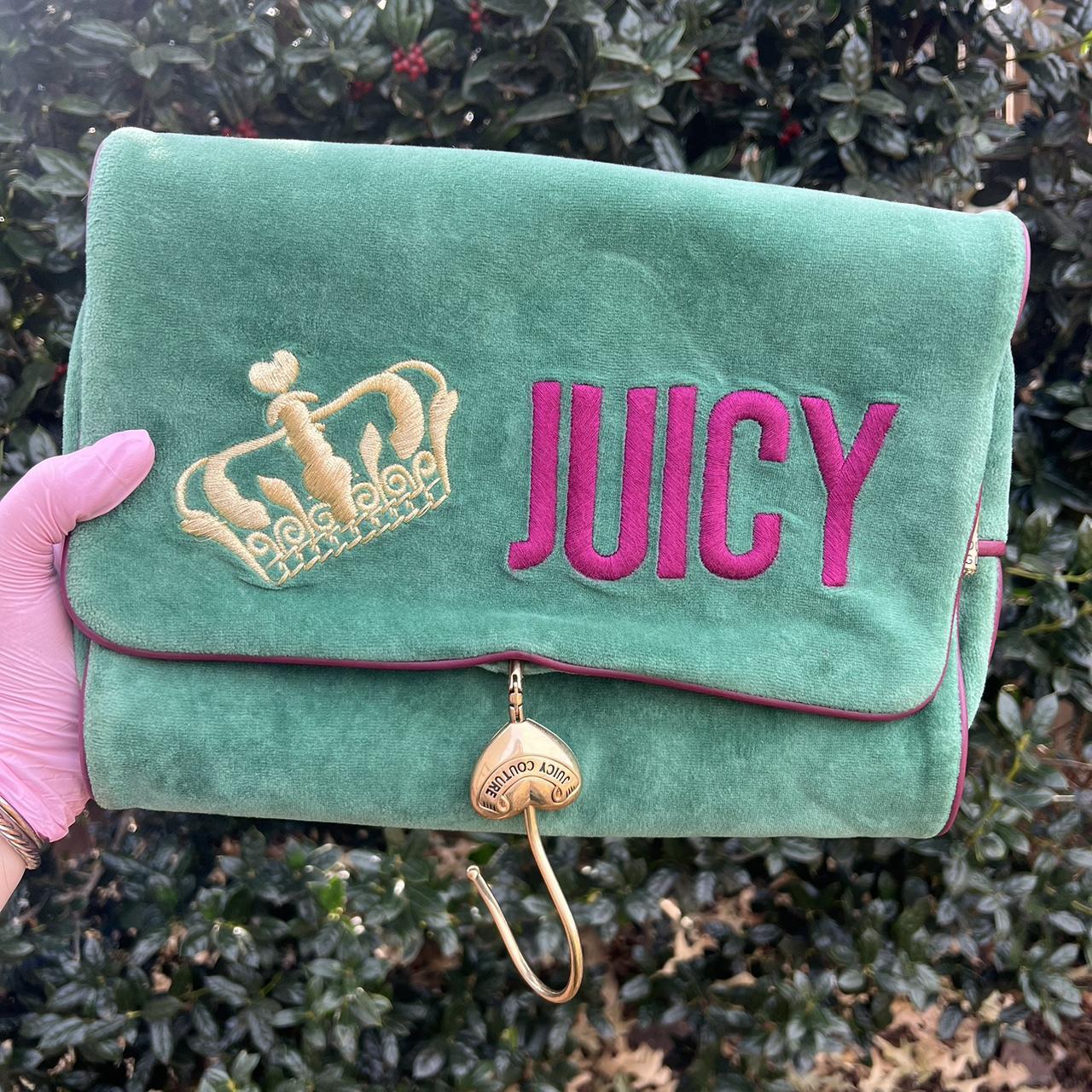 🥹 Rare Adorable Green M&M Purse 🥹 •free shipping - Depop