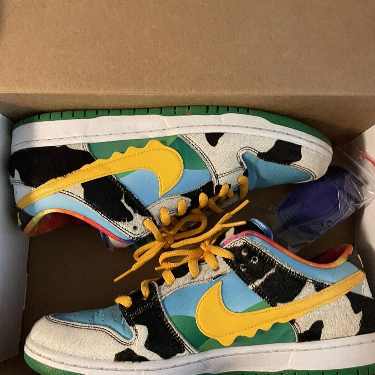 Ben and Jerry Dunks message size - Depop