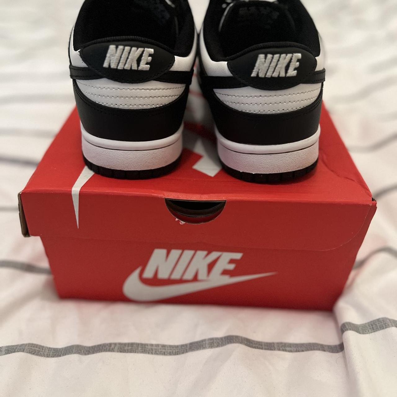 Nike Men's Black and White Trainers | Depop