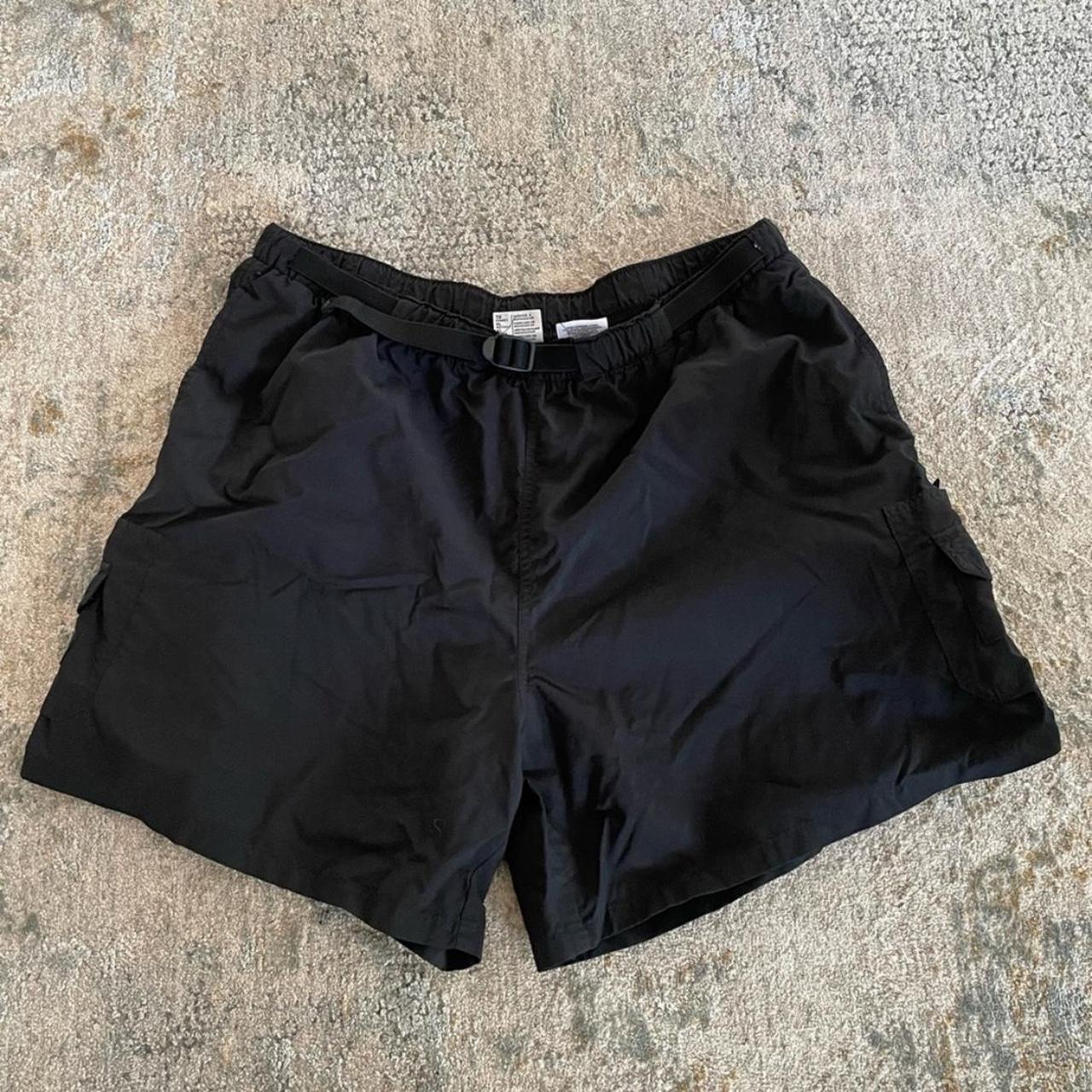 Columbia hiking cargo shorts - Depop