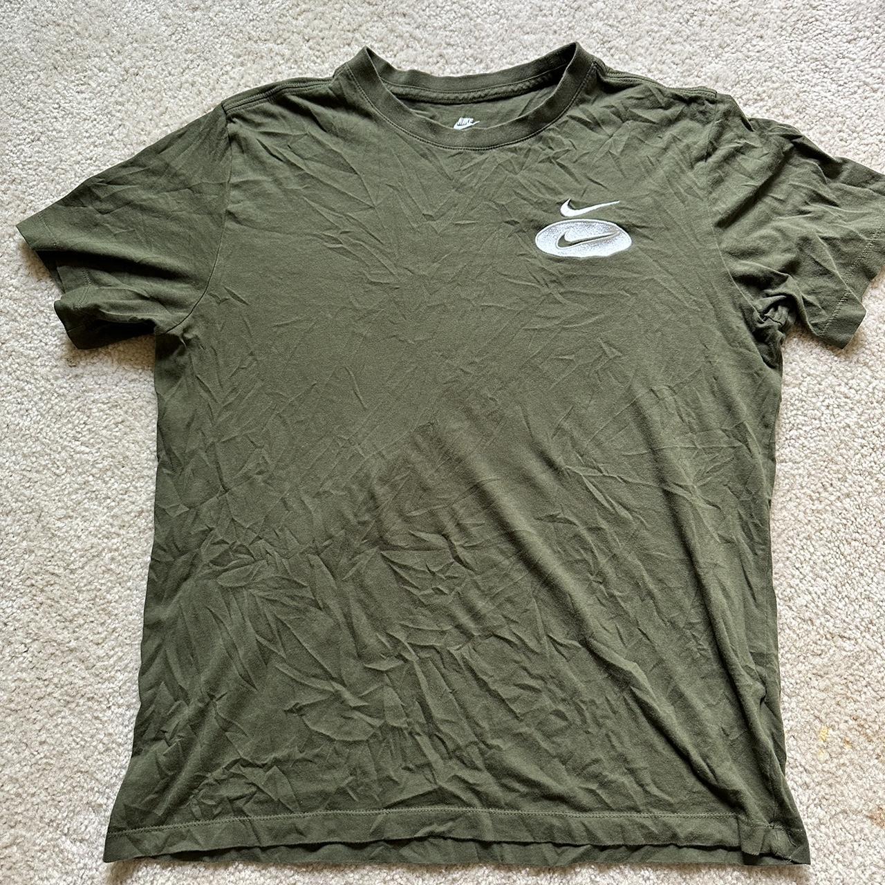 Green Nike Tee Size Medium - Depop