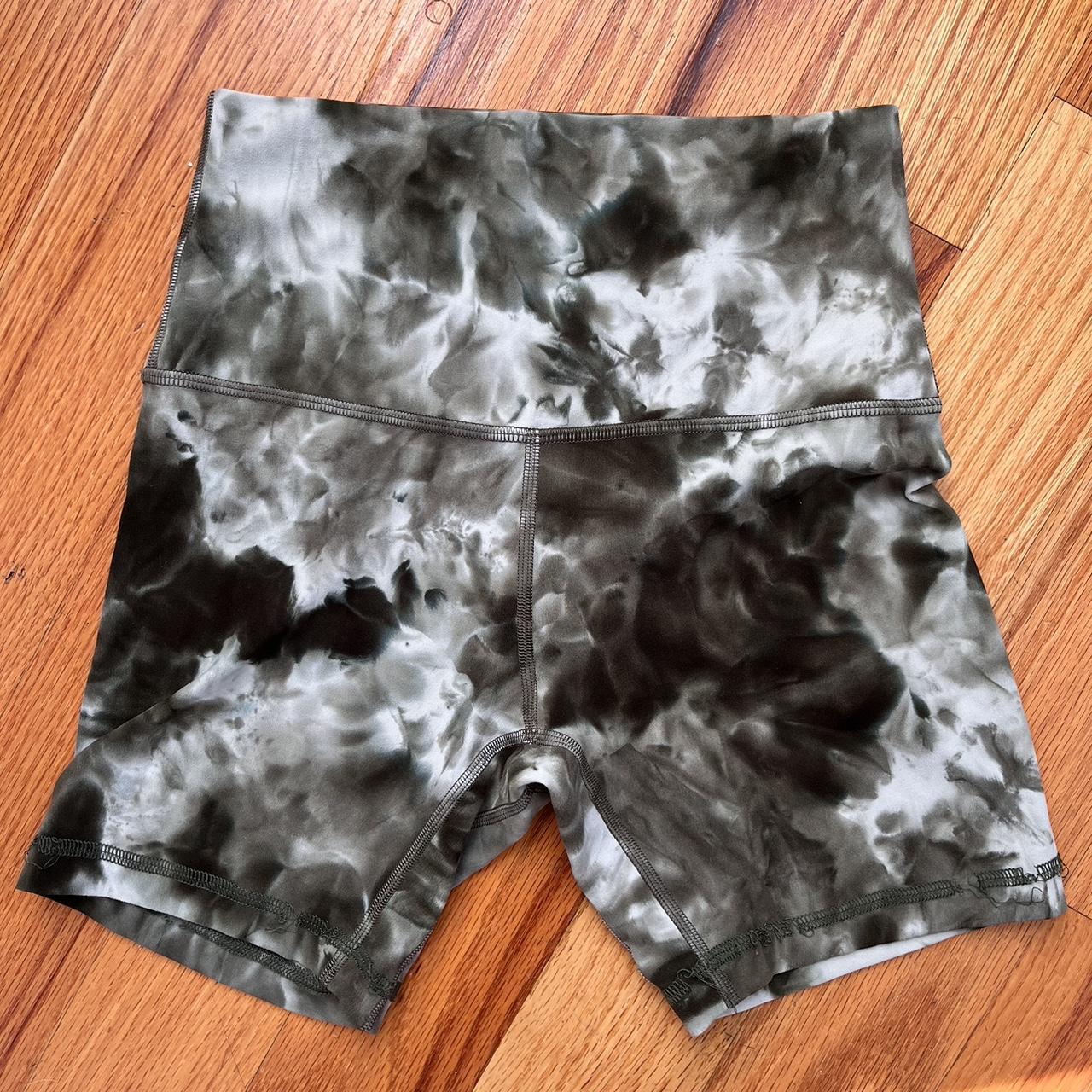 Lululemon Shorts Size XS/S - Depop