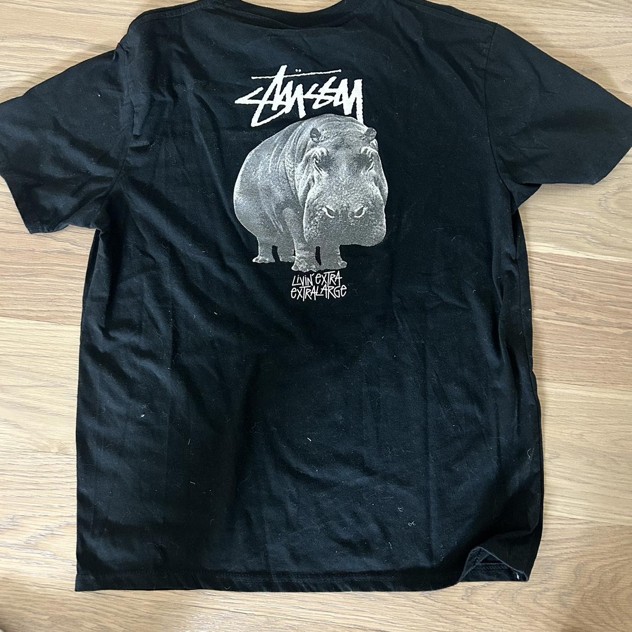 Stussy hippo shirt tag says xl but it fits like a large