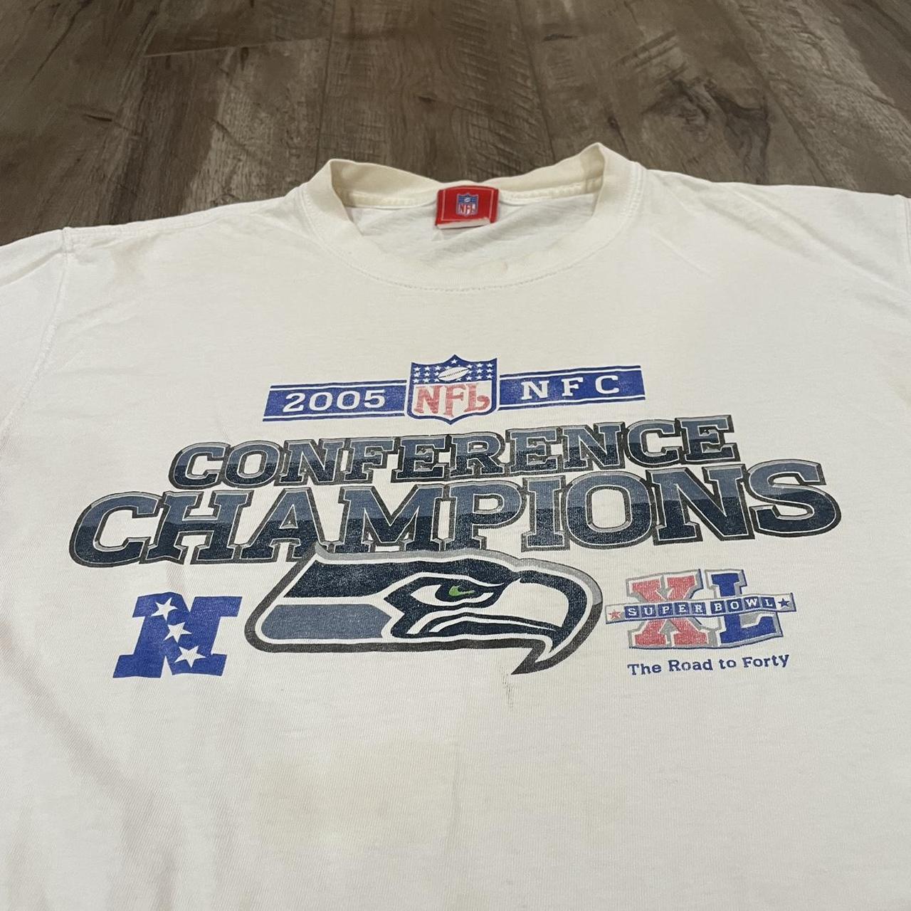 Dope vintage Seattle Seahawks t-shirt. No tag but - Depop