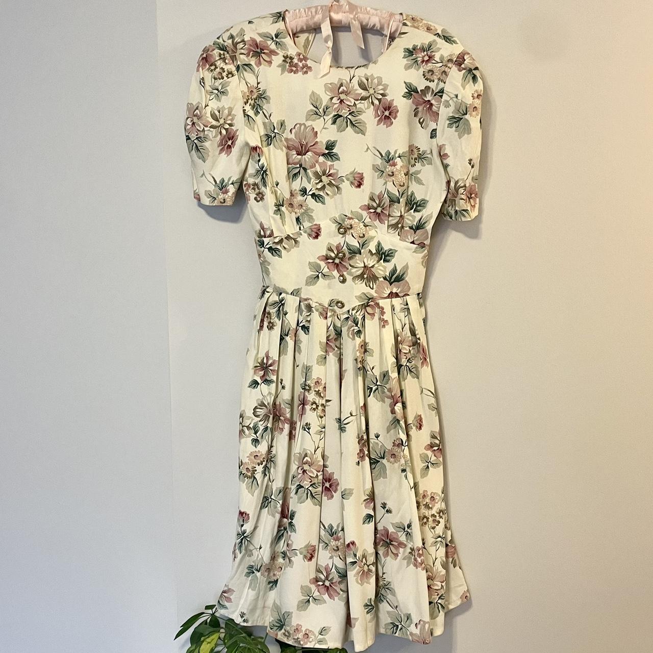 Vintage 80s floral puffy sleeve dress So so... - Depop